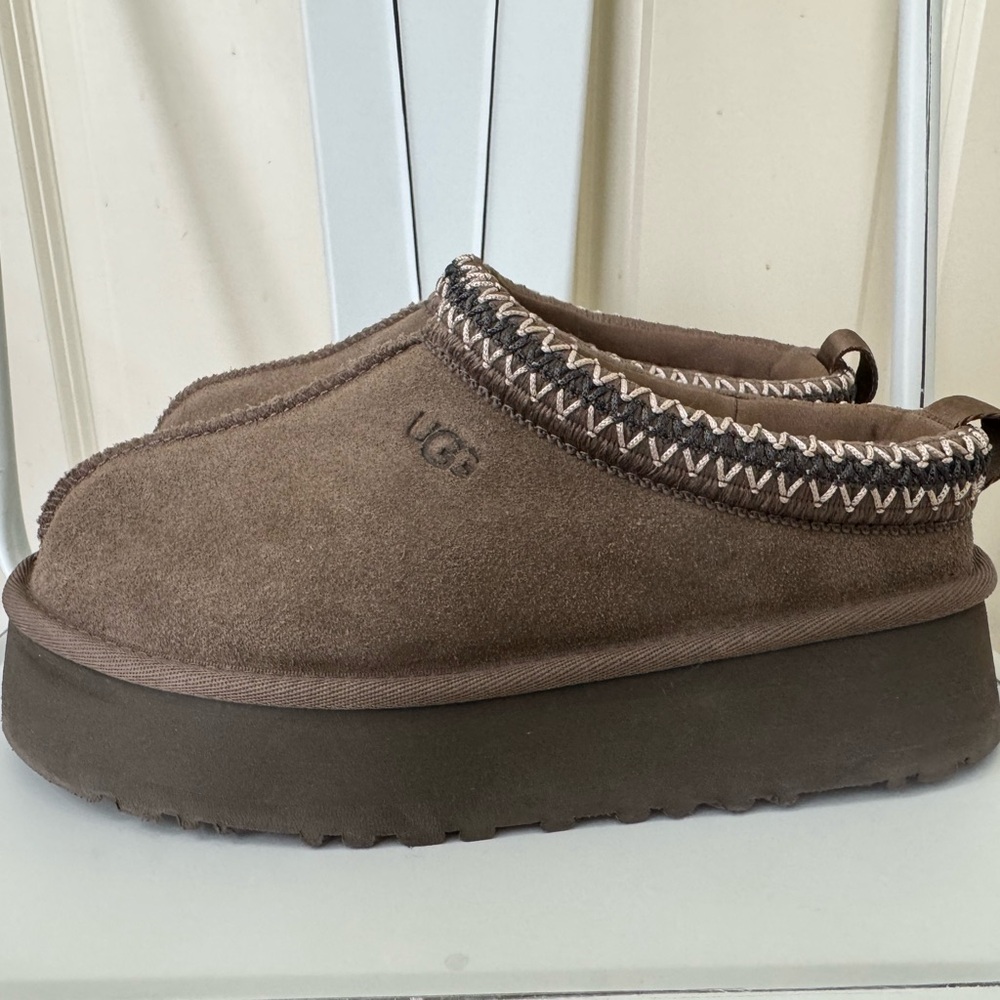 UGG Brown Cozy Suede Slippers with Knitted Detail